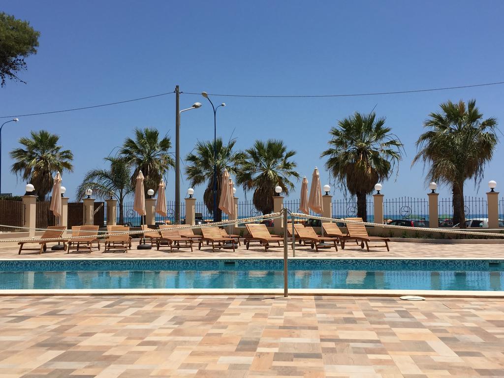 포르토 엠페도클레 Costa Del Sol B&B 외부 사진